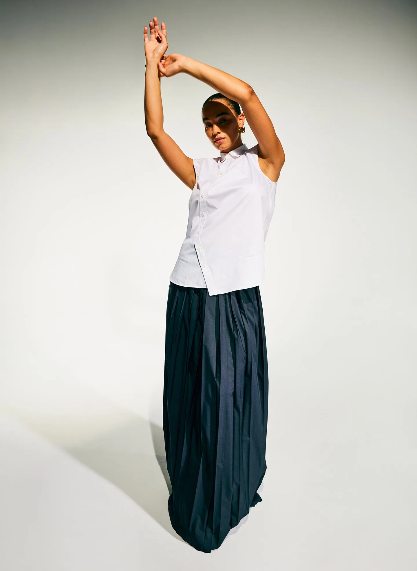 Eco Poplin Sleeveless Shoulderpad Shirt