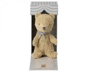 My first teddy - Sand