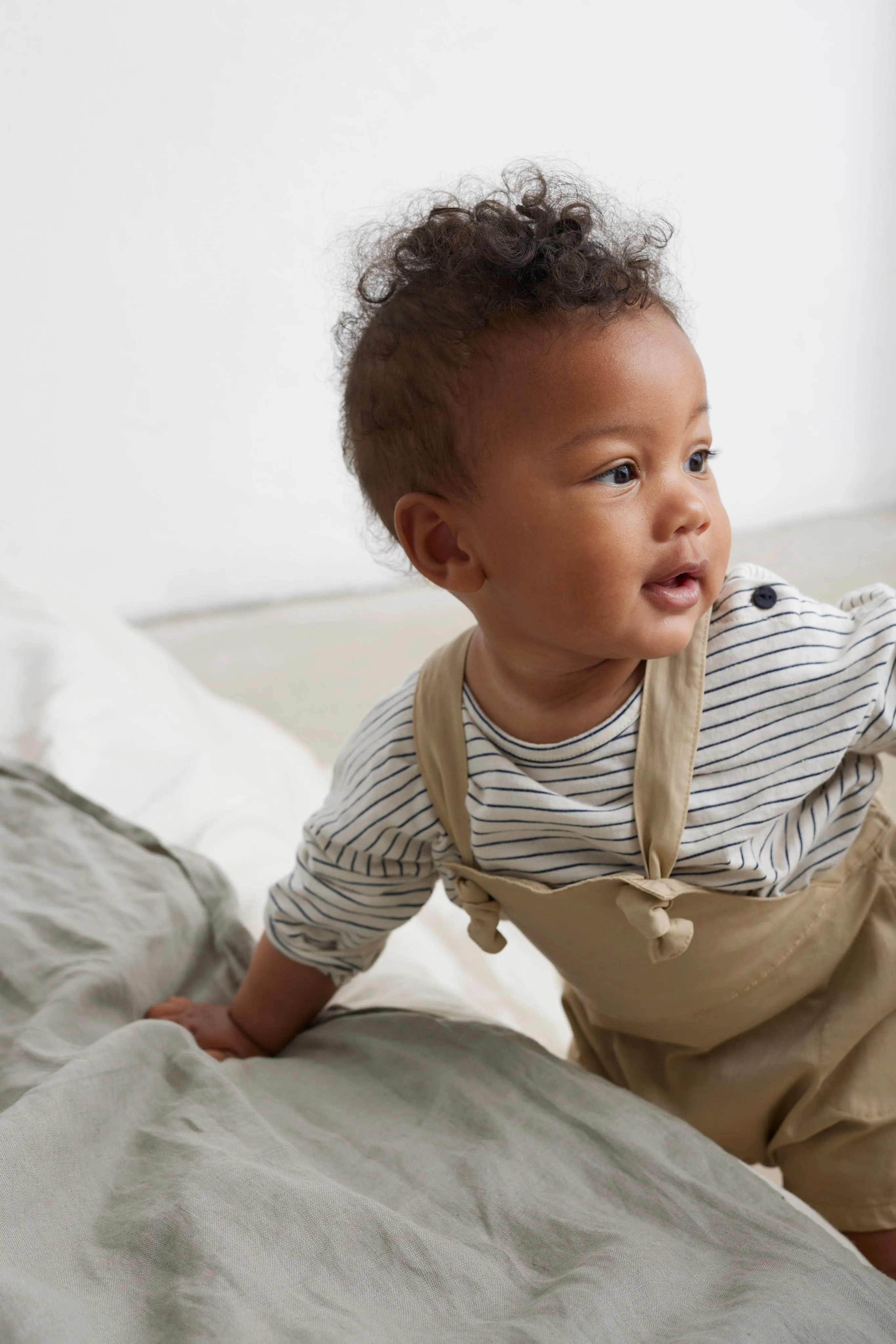 Overall Baby Look