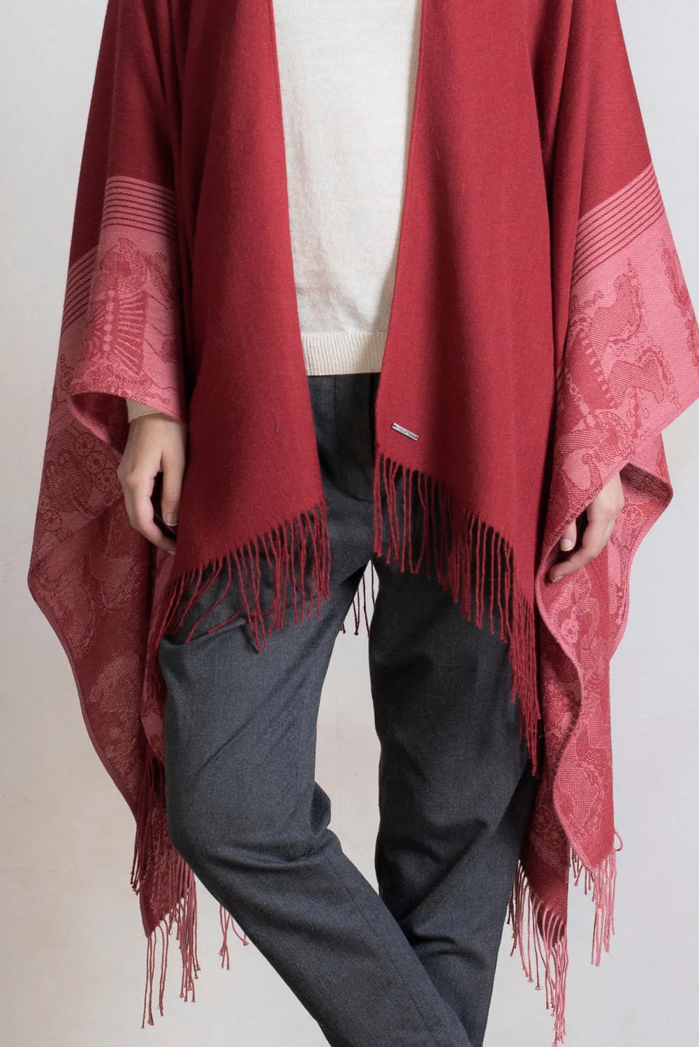 Paracas - 17 Cape Royal Alpaca Color Red