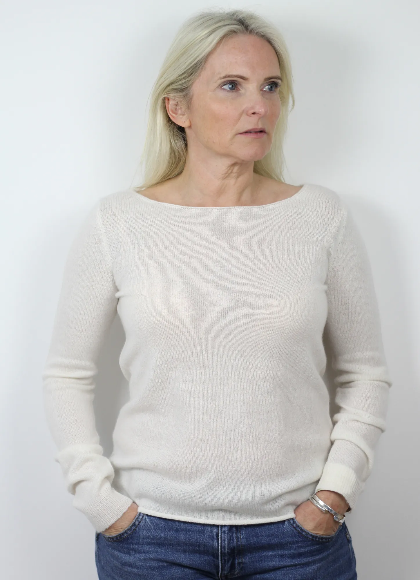 Renfrew Cashmere Boat Neck White Ice